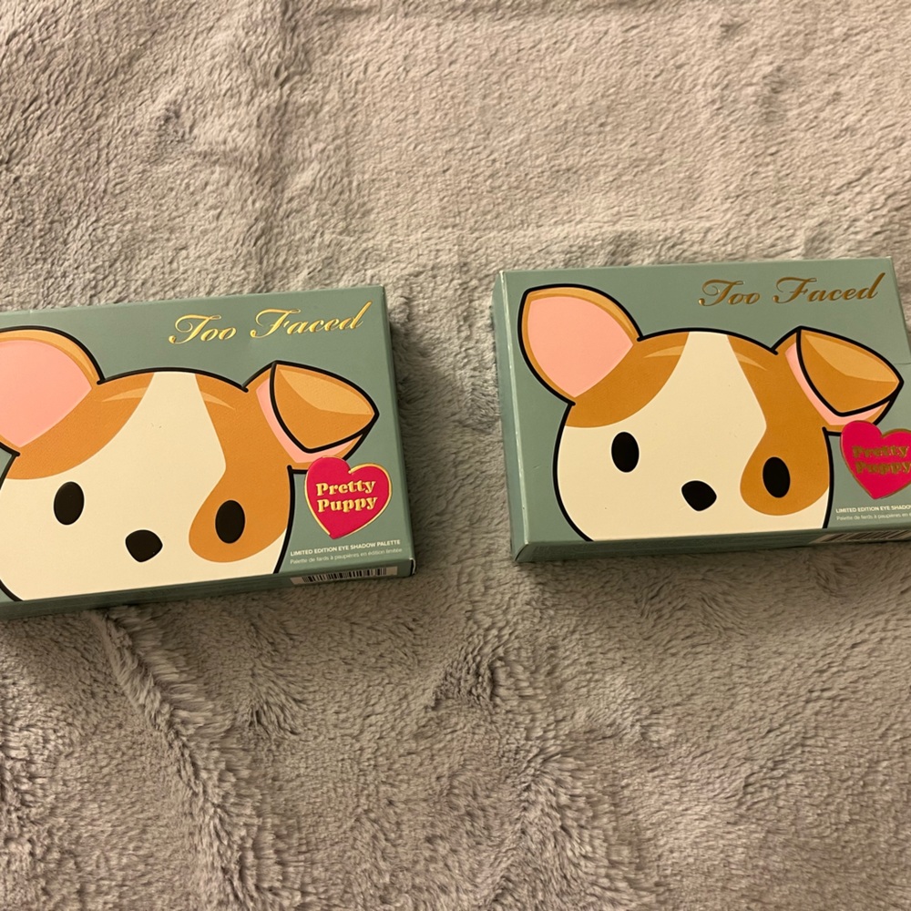 Two faced clover palette